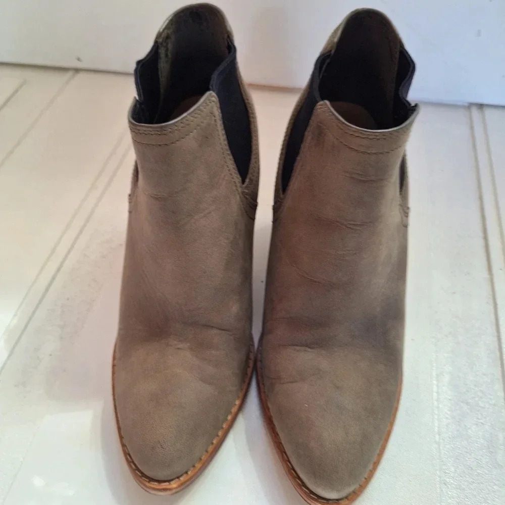Cole Haan Womens Ankle Boot Bootie Brown Tanned Nubuck Wedge Heel Size 6 - Picture 9 of 15
